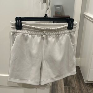 Lululemon soft stream shorts